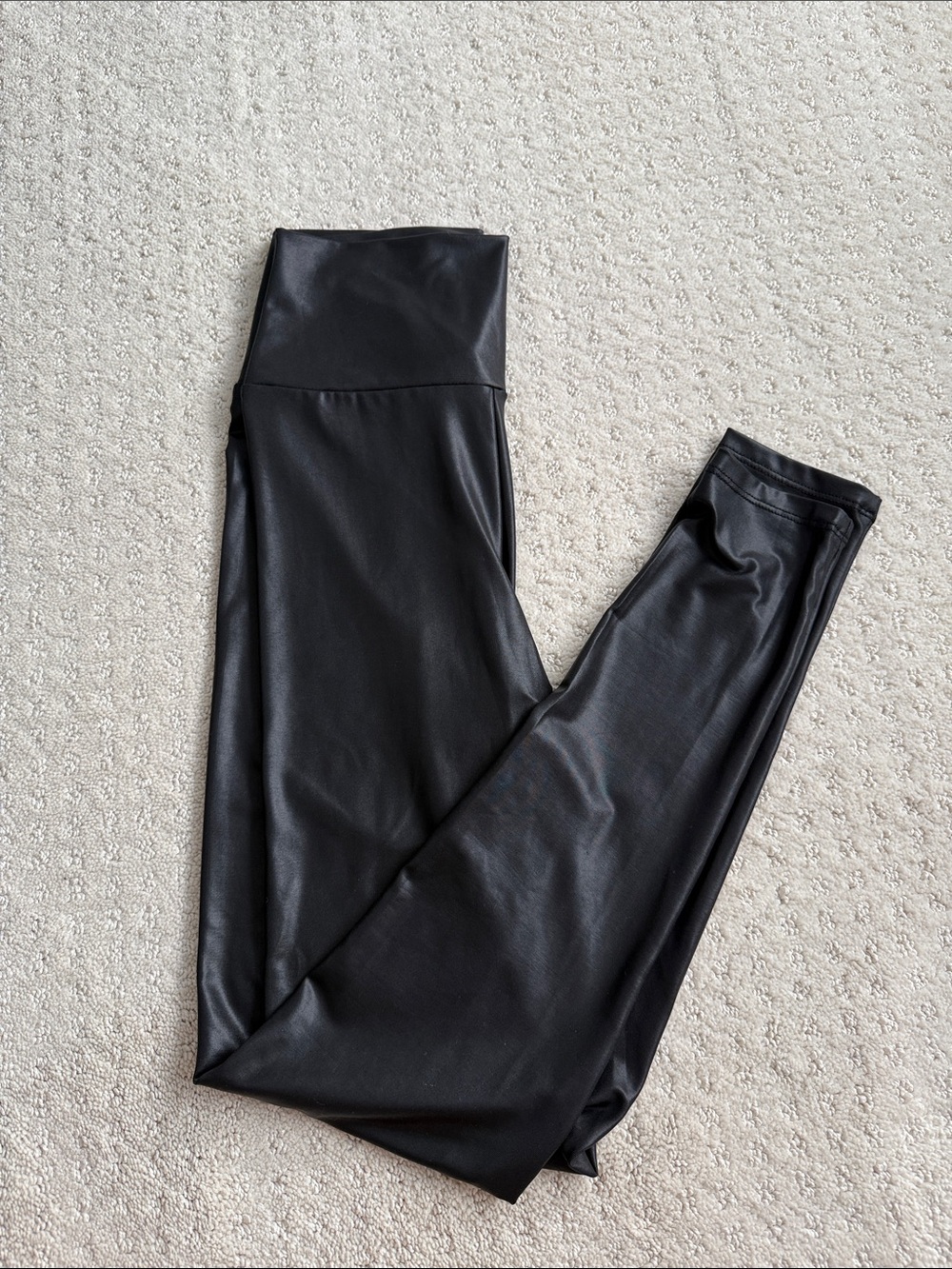 Material Girl Black shine Leggings